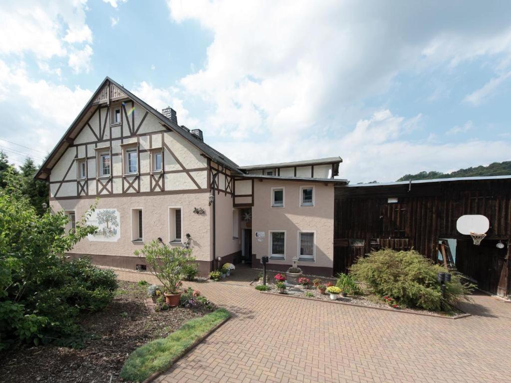 Ferienwohnung Ripa Erzgebirge In Schwarzenberg シュヴァルツェンベルク エクステリア 写真